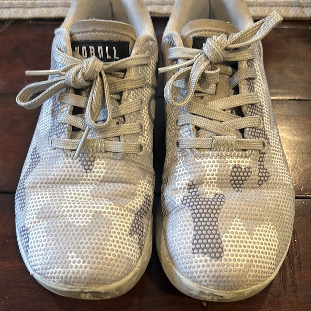 Grey camo Nobull sneakers